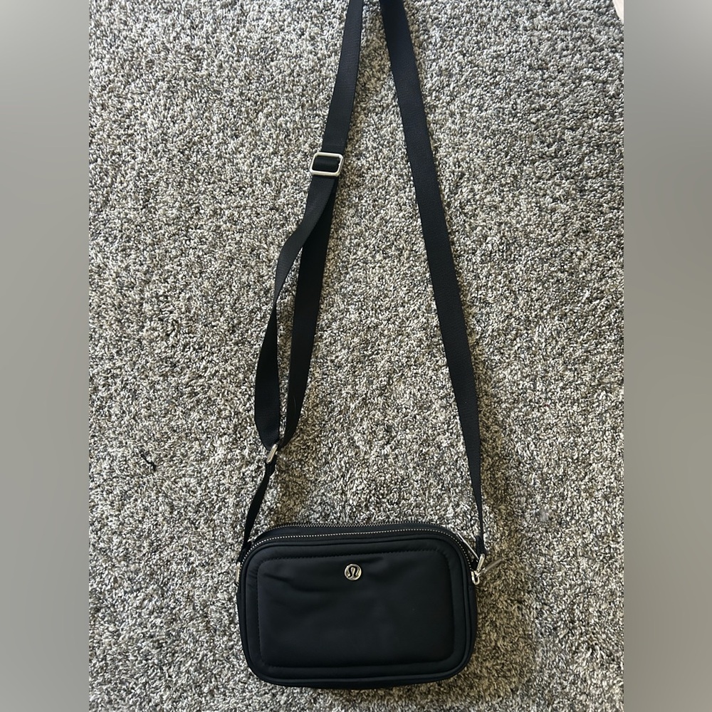 LULULEMON Camera Bag, great condition, small white mark on front, not noticeable